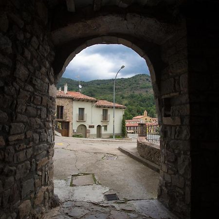 El Reliquier de Vallfogona del Ripolles Vallfogona de Ripollès Exterior foto