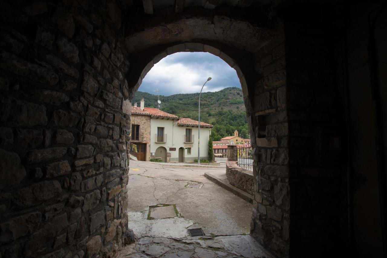 El Reliquier de Vallfogona del Ripolles Vallfogona de Ripollès Exterior foto